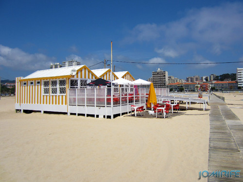 Bar de praia da Figueira da Foz #6 - Amarelo e branco (3) Beach Bar in Figueira da Foz