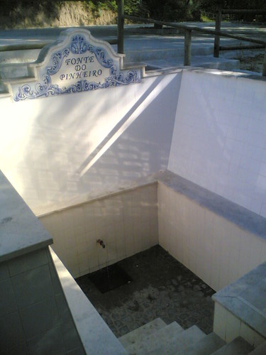 Parque de Merendas de Gatões: Fonte (M-o-V)