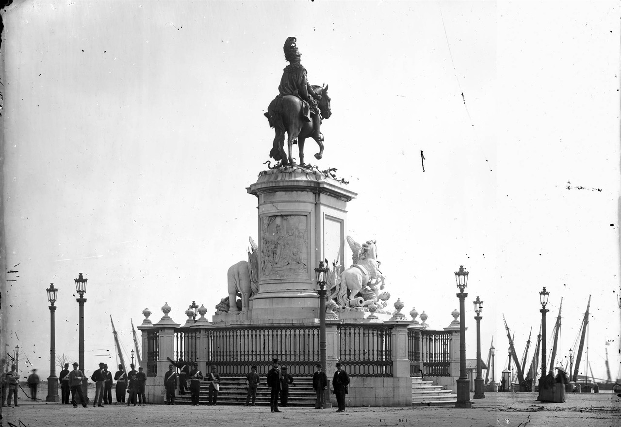 Estátua equestre de D. José , sd, foto de Legado