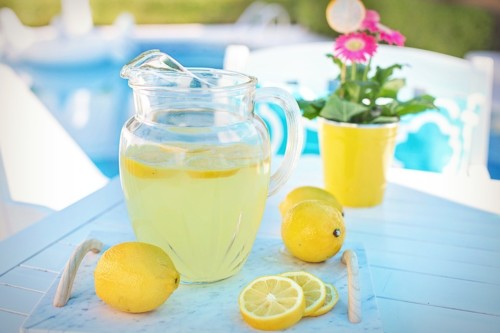 lemonade-3571083_960_720.jpg