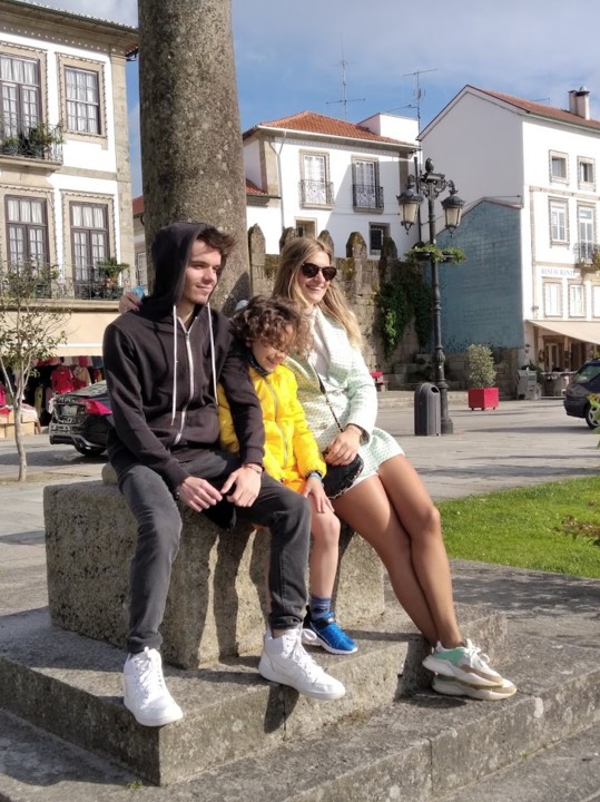 NãoMeCansoDisto_família.jpg