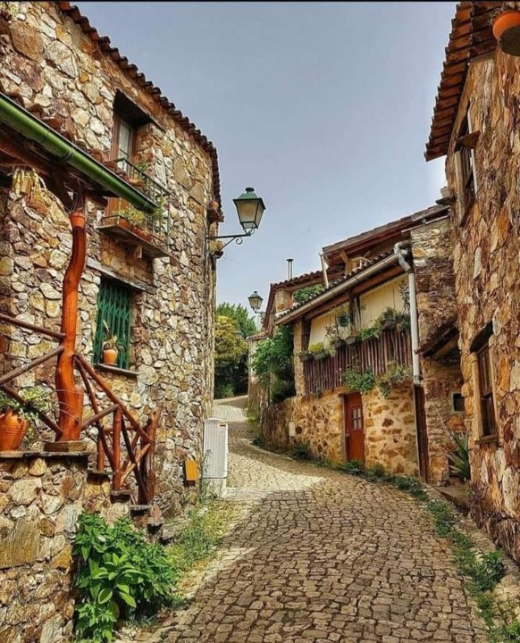Aldeia de Xisto Talsanal.jpg