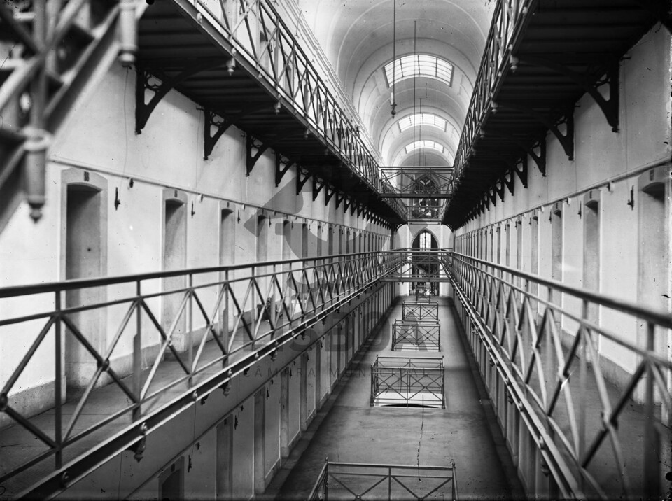 penitenciaria de Lisboa interior.jpg