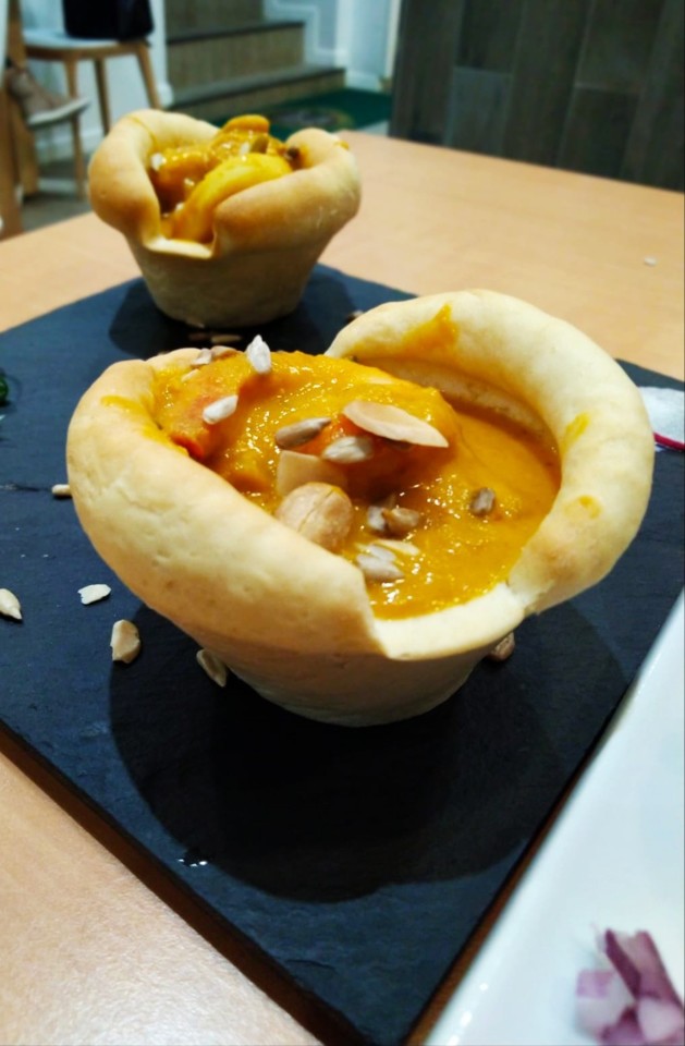 Sopa no Pão - Caril de Peixe e Marisco