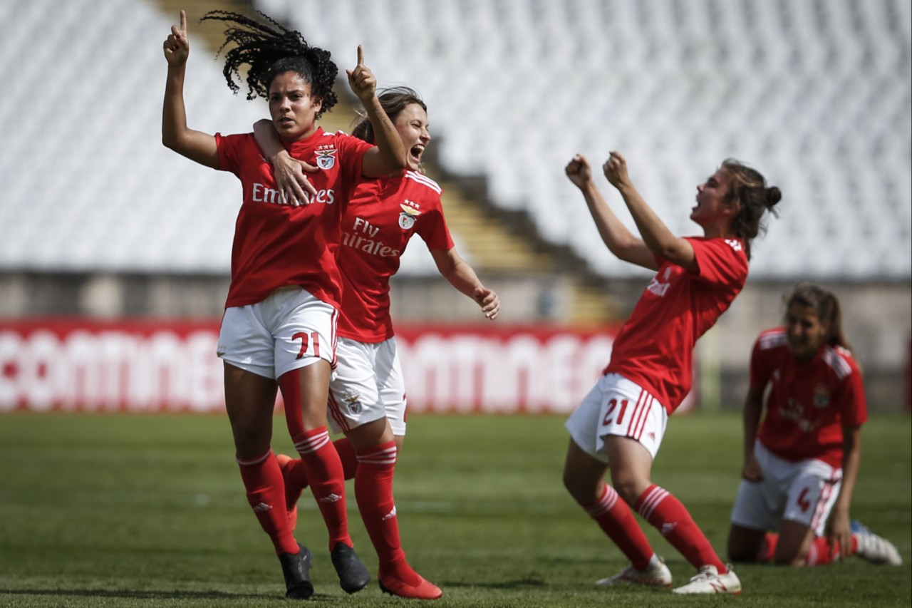 Futebol feminino_3.jpg