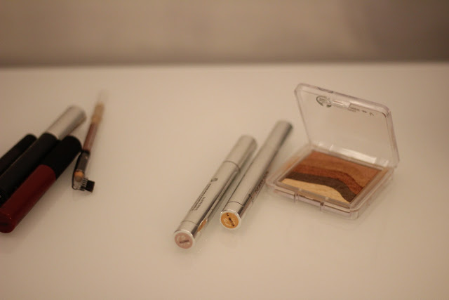 iluminador + corrector + the body shop + make up + maquiagem + make up festa + fim de ano