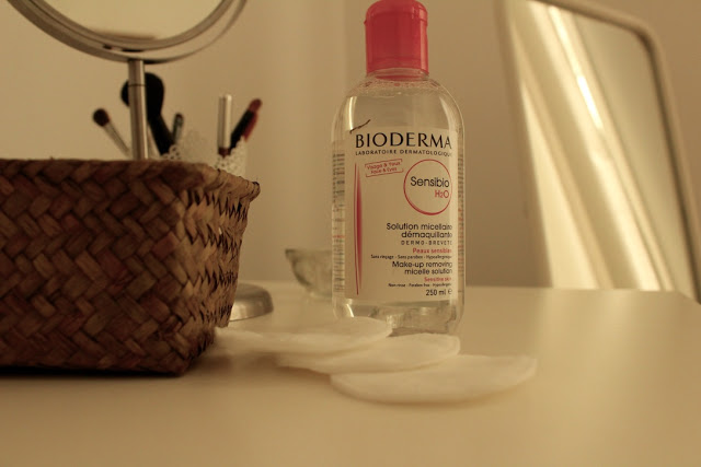 Bioderma + água micelar + Sensibio H2O + solução micelar + peles sensíveis + limpeza de pele + cuidados diários